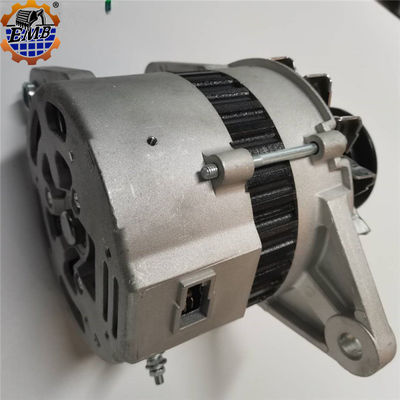 600-821-7210 24V 35A อัลเตอร์เนเตอร์ 600-821-7240 สําหรับเครื่องยนต์ Komatsu 6D95L S6D105